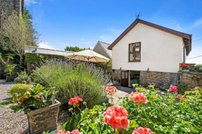 The Stable at Easton is close to Salcombe